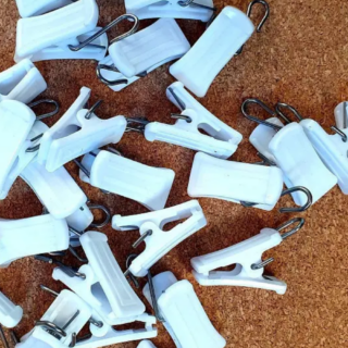 Зажим для штор пластик со скобой/карабином, белый, 20/25шт