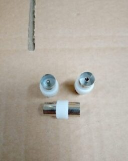 Штекер-переходник TVгнездо- TVштекер, пластик